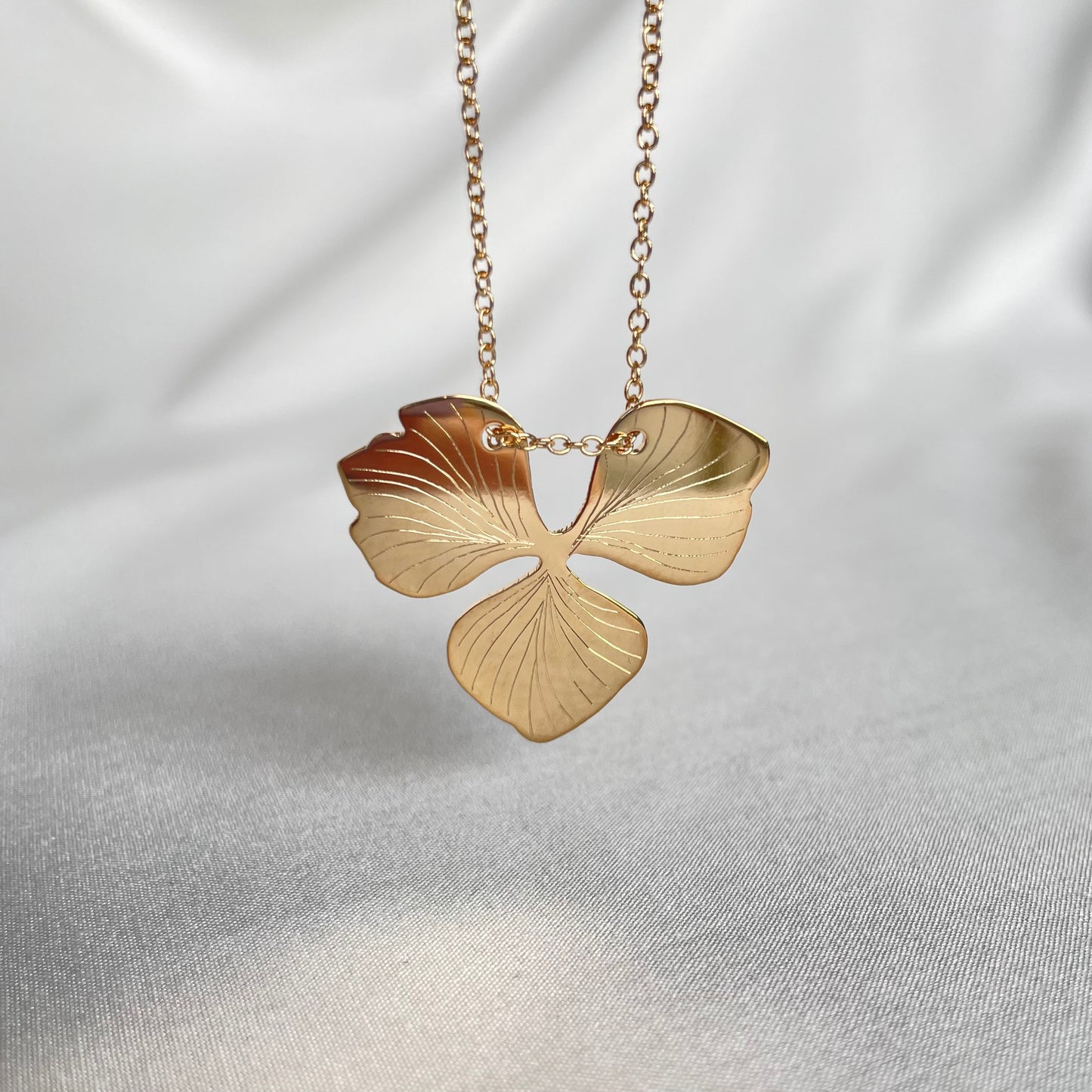 Collier Naos